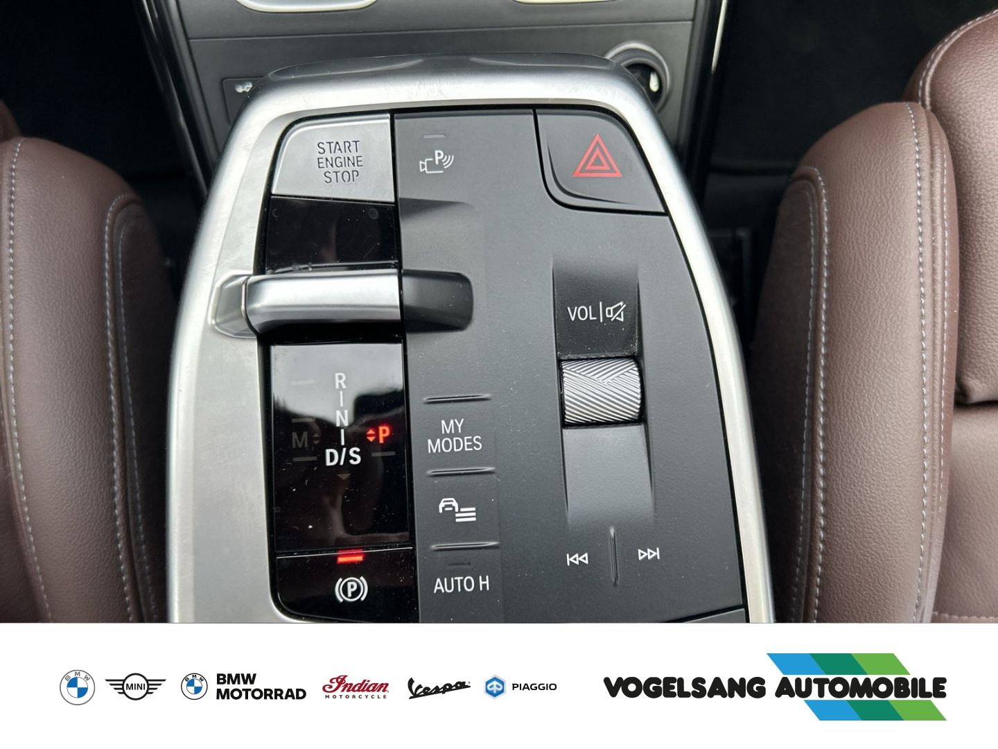 Fahrzeugabbildung BMW X1 xDrive23iA,M Sport,AHK,DrivingAssistentPlus,L