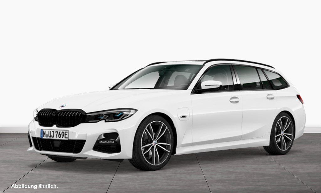 BMW 330e Touring