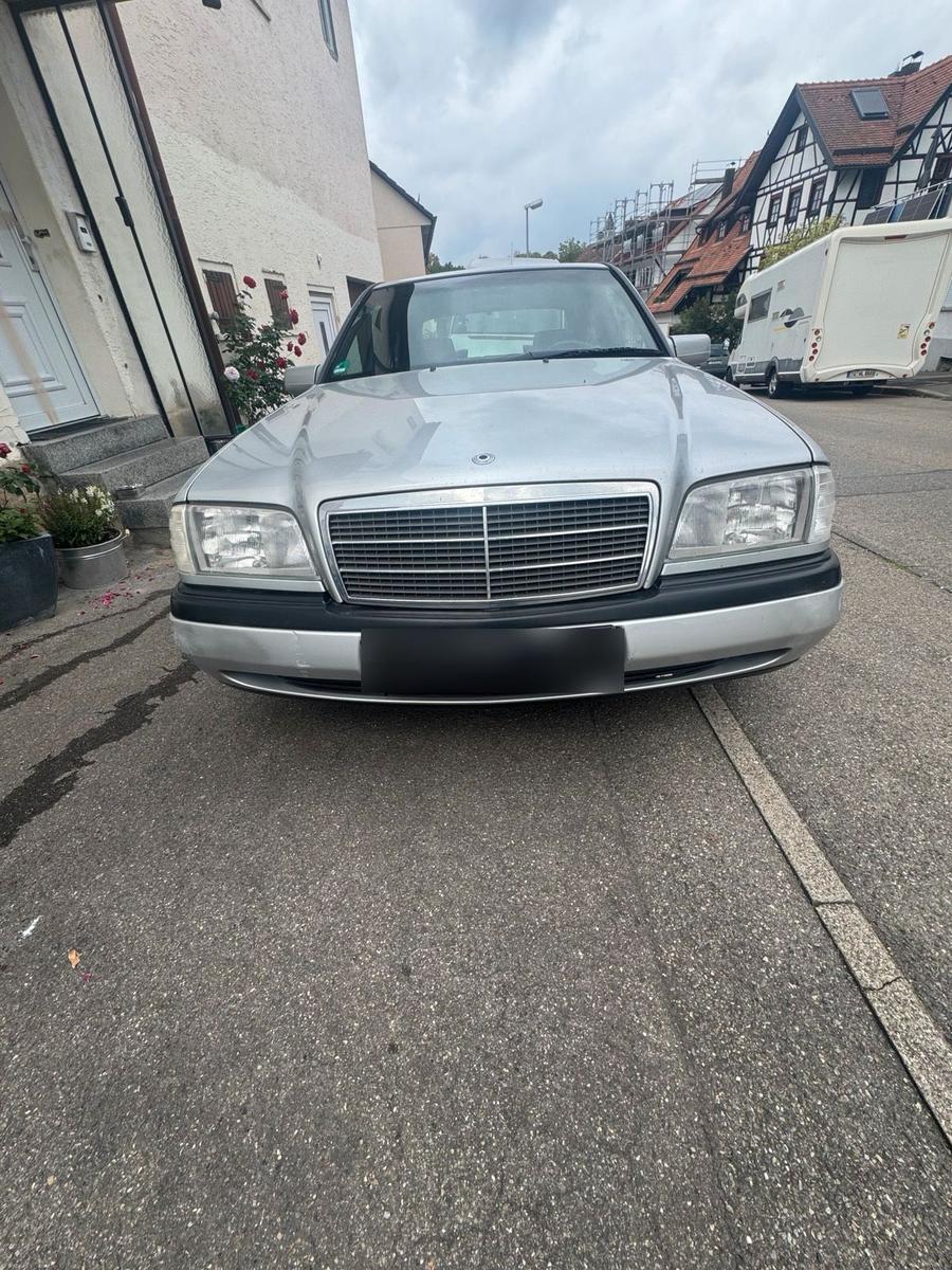 Mercedes-Benz C 180