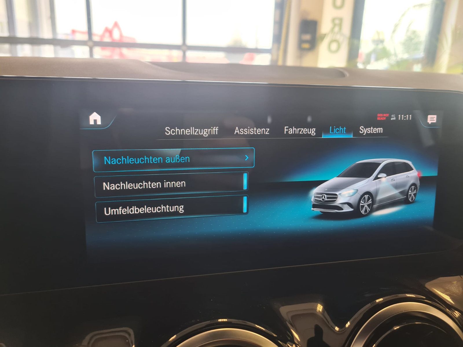 Fahrzeugabbildung Mercedes-Benz B 200 / KAMERA / NAVI / LED / AUTOMATIK