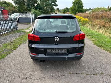 Volkswagen Tiguan - 5