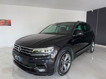 Volkswagen Tiguan - 1