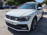 Volkswagen Tiguan 2,0 TDI 1.Hd R-line 4Motion LED LEDER NAV - Behindertengerechte Volkswagen Tiguan