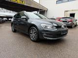 Volkswagen Golf VII Variant Allstar/1.HAND/AHK - gebrauchte Kombis in Ulm