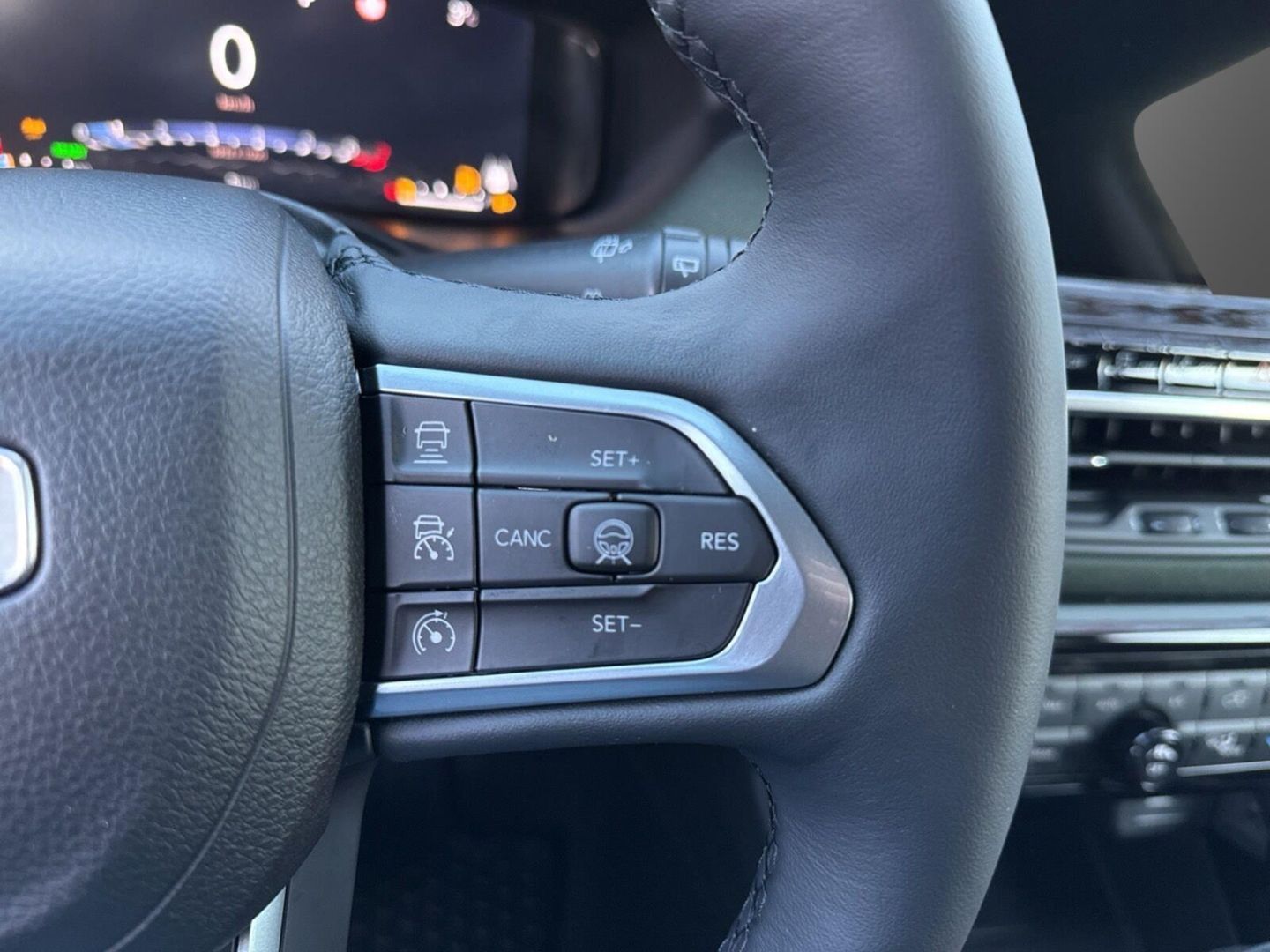 Fahrzeugabbildung Jeep Compass North Star-Panoramadach-Mild-Hybrid