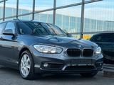 BMW 120i Advantage  AUT M Paket Navi PDC - BMW 120: M Paket