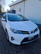 Toyota Verkaufe Toyota Auris Hybrid - Toyota Auris in Bremen
