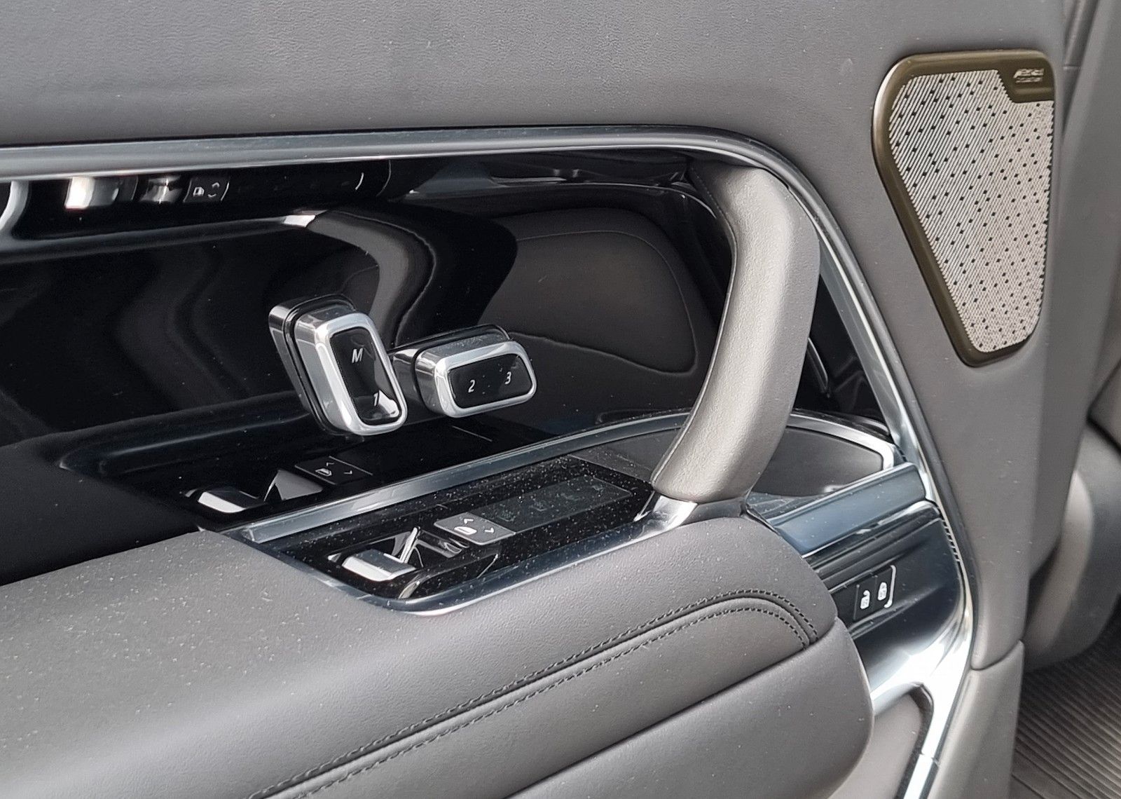 Land Rover Range Rover Autobiography Hybrid-PANO-VOLL foto 13