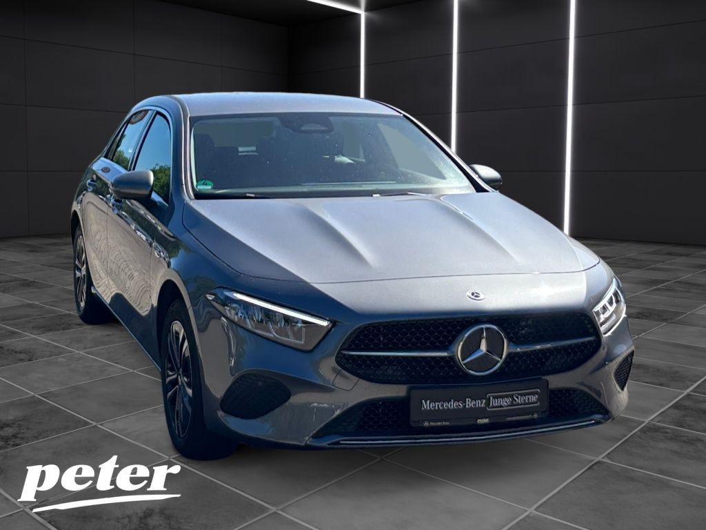 Mercedes-Benz A 250 e Kompaktlimousine Progressive Advanced imagem 3