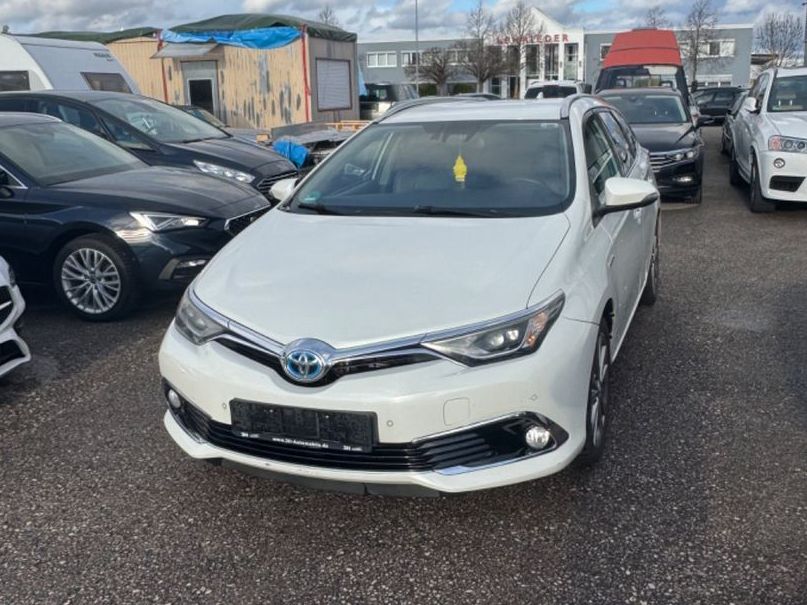 TOYOTA Auris