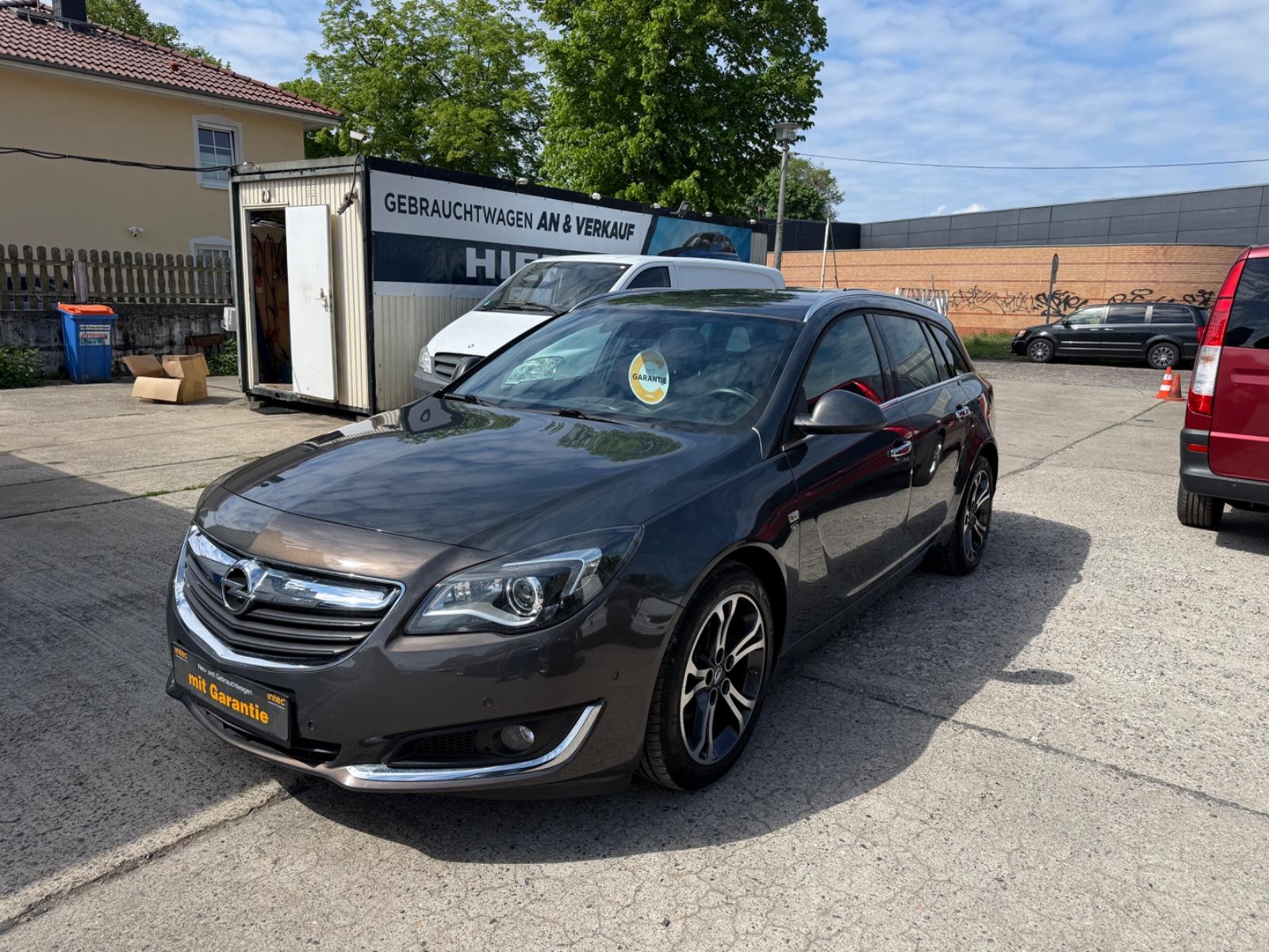 Opel Insignia A Sports Tourer *TUV NEU*AHK*SHZ*