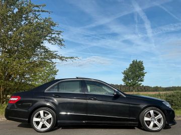 Mercedes E 220 - 4