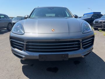 Porsche Cayenne - 2