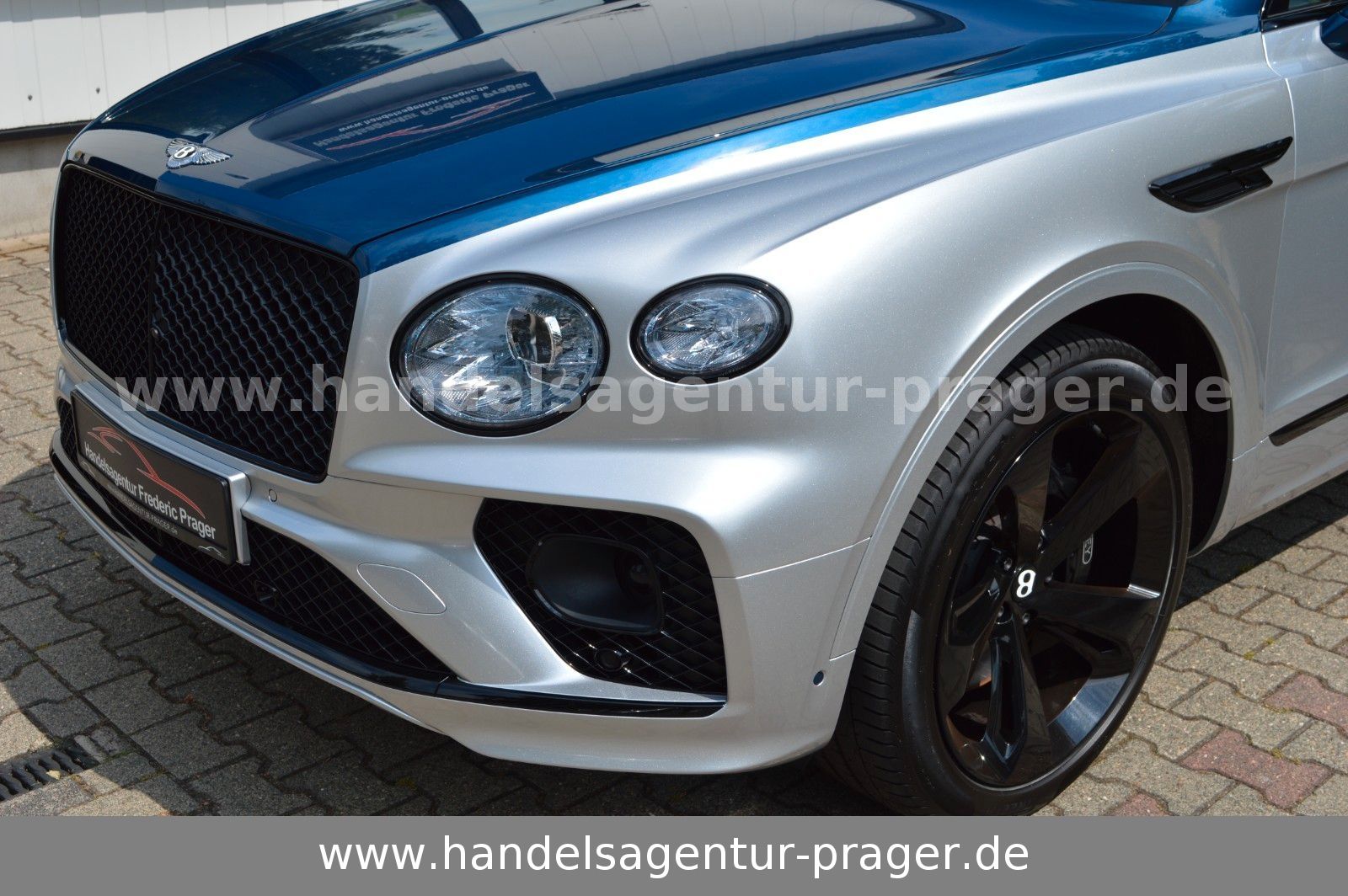 Bentley Bentayga 3.0 Hybrid Azure 4WD Autom. foto 4