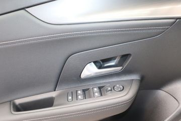 Fotografie des Opel Mokka 1.2 DI Turbo Hybrid 48V Automatik GS