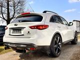 Infiniti QX70 5.0 S Premium SH/SK/SD/ACC - Infiniti: Q