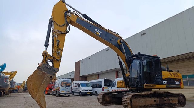 CAT 329DL