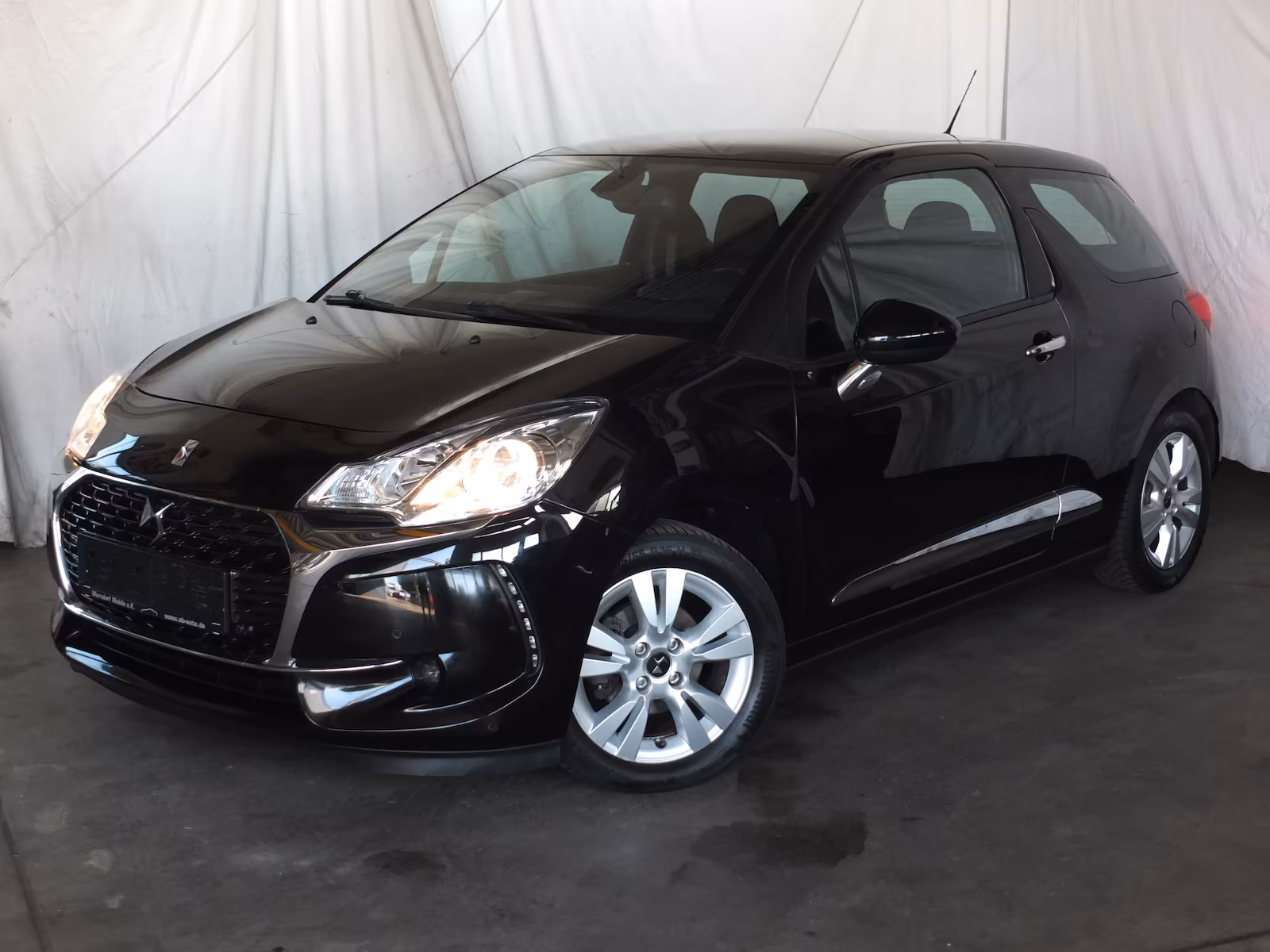 DS Automobiles DS3 WM 2026: SO CHIC KLIMAAUTOMATIK