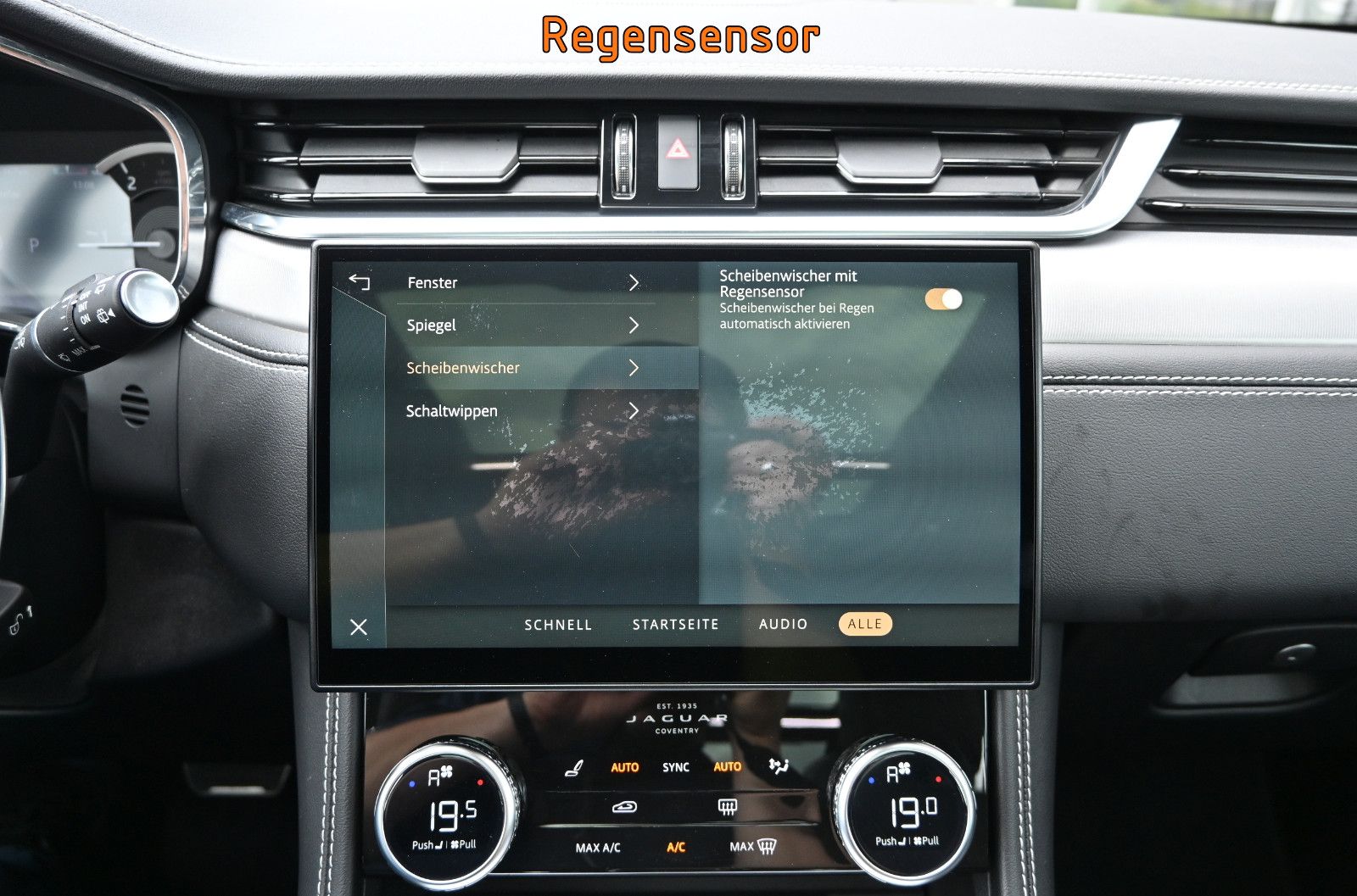 Fahrzeugabbildung Jaguar F-Pace D300 R-DYNAMIC SE AWD °ACC°AHK°HUD°PANO°