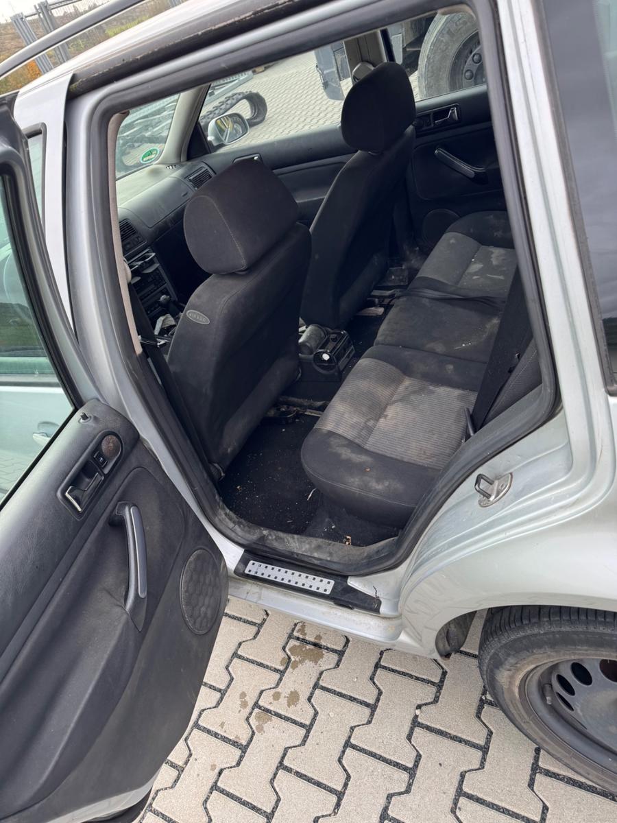 Volkswagen Golf 2004 — photo 6