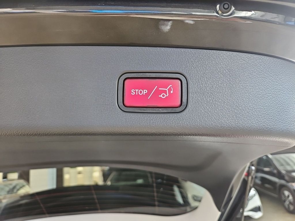 Fahrzeugabbildung Mercedes-Benz GLC 200 4M Avantgarde AHK Totwi. Memory LED SHZ