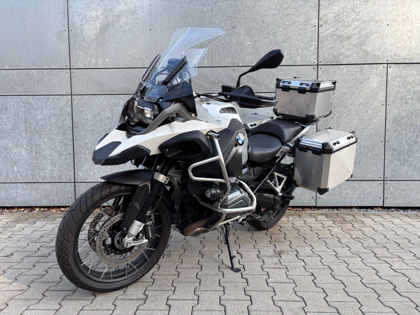 Fahrzeugabbildung BMW R 1200 GS Adventure 3 Pakete Koffer Tieferlegung