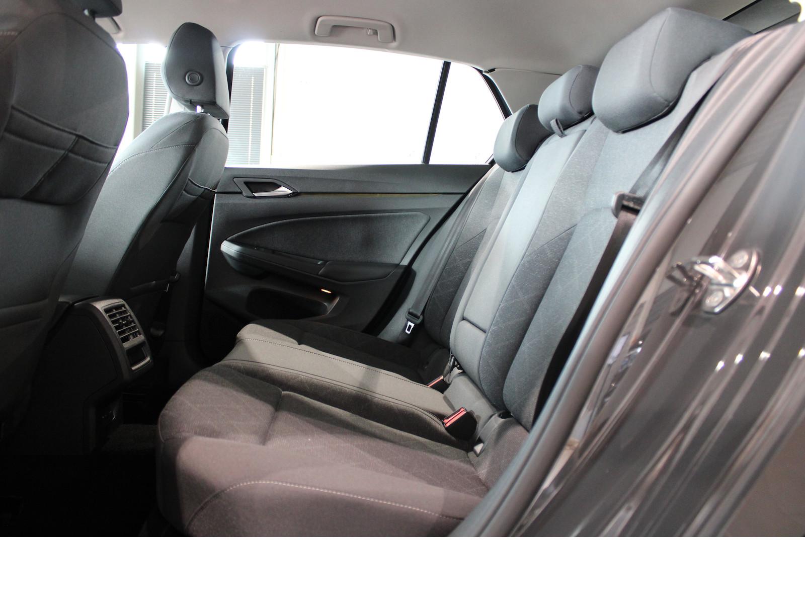 Volkswagen Golf VIII 1.0 eTSI LED*DSG*KLIMA*CARPLAY*PDC*ACC, миниатюра 24