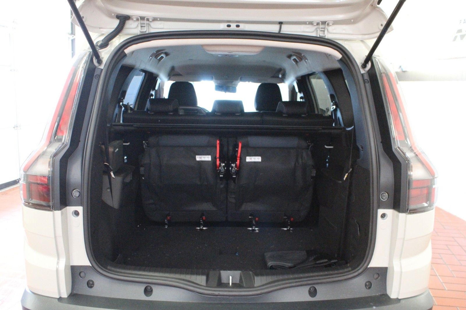Fahrzeugabbildung Dacia Jogger Hybrid 155 Journey 7-Sitzer MY 2026