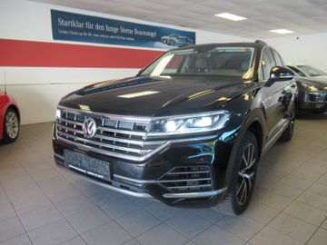 Volkswagen Touareg - 1
