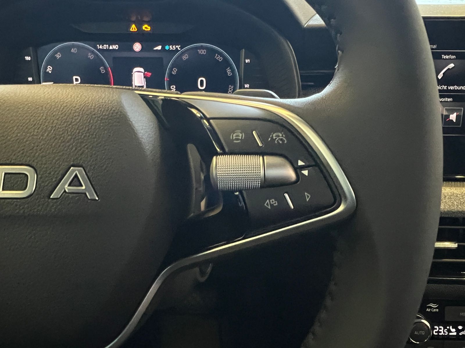 Fahrzeugabbildung SKODA Kamiq Tour 1.0 TSI DSG *AHK, Matrix-LED, Kamera*