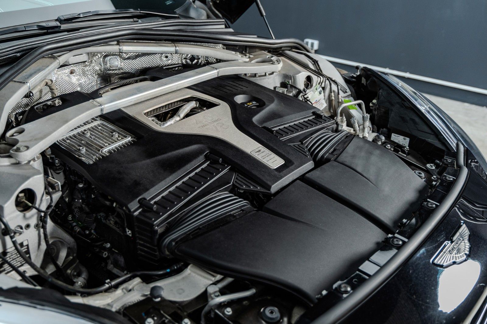 Fahrzeugabbildung Aston Martin DBX 4.0 V8 DBX707 + 2.Hand + Top Geplfegt