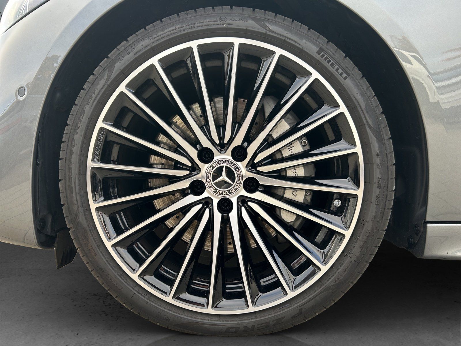 Fahrzeugabbildung Mercedes-Benz C 220 d T AMG KeyGO PANO Digital AHK DISTRO 360°