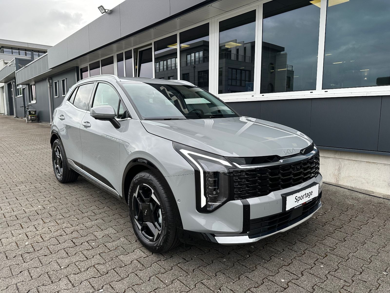 Fahrzeugabbildung Kia Sportage FL 1.6T 2WD DCT SPIRIT DRIVE SOUND