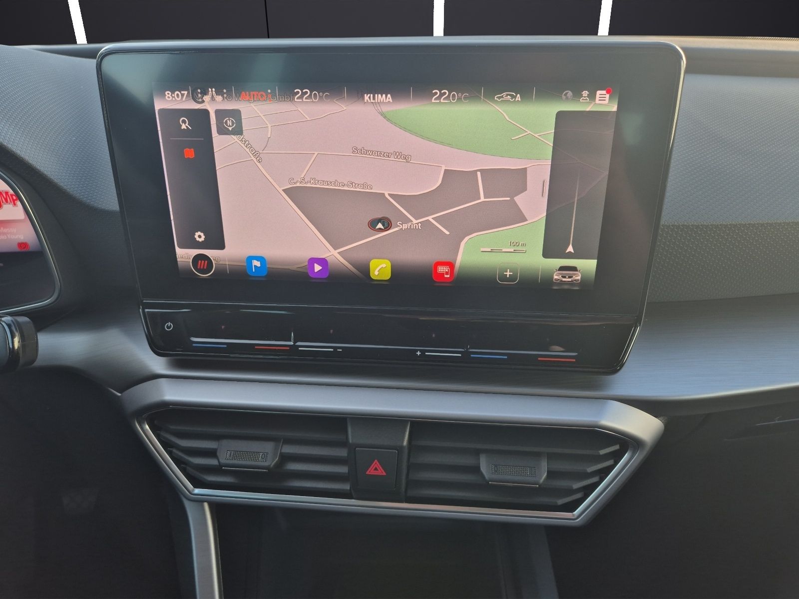 Fahrzeugabbildung SEAT Leon TSI FR-Line LED Navi ACC Park-Assist SH LM