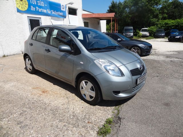 Fahrzeugabbildung Toyota Yaris Cool/1.Hand/59.000km/Klima/8-fach Bereift/