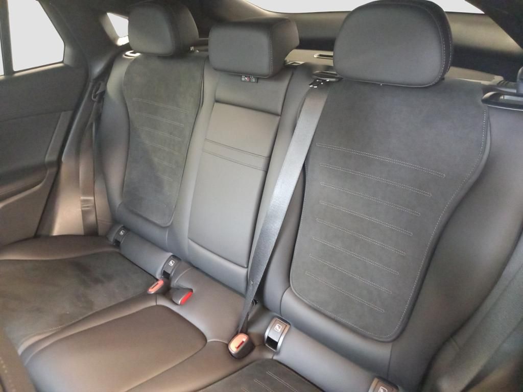 Fahrzeugabbildung Mercedes-Benz GLC 300 d 4M Coupé AMG*AHK*360°*Pano-Dach*LED