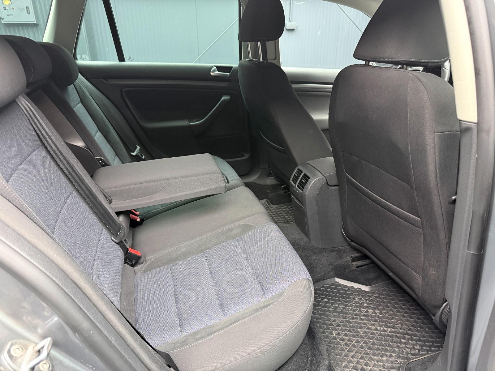 Volkswagen Golf 2011 — photo 13
