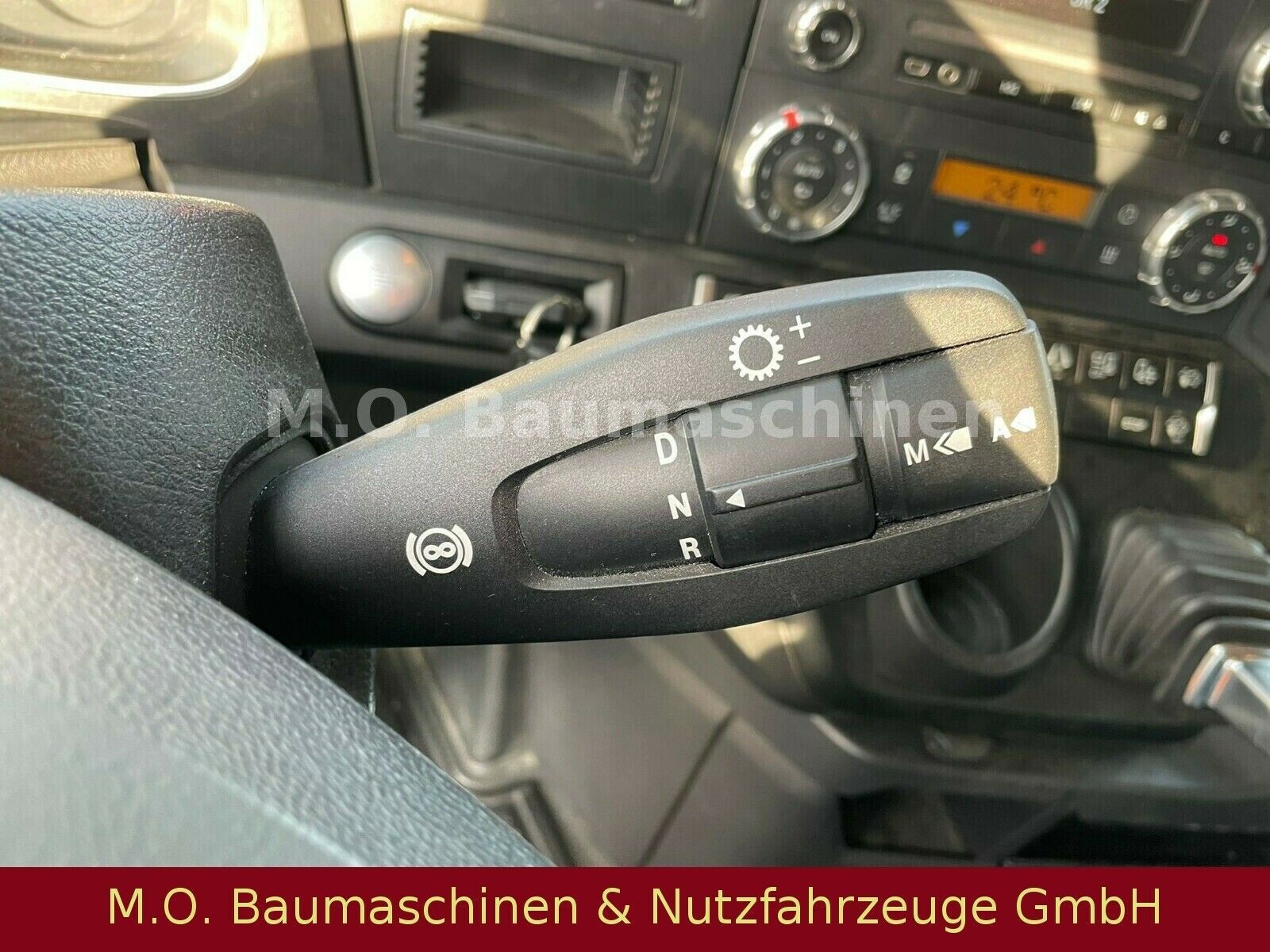 Fahrzeugabbildung Mercedes-Benz Actros 1843 / AC/ / Kipphyr./ Motorschaden /