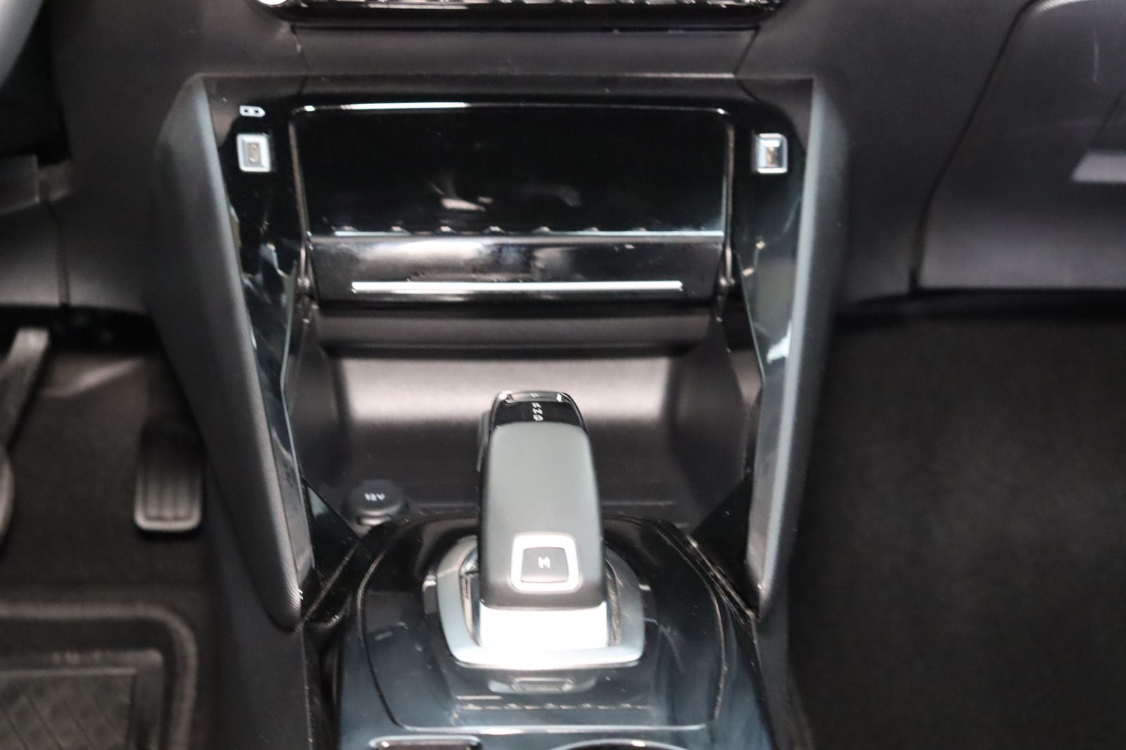 Fahrzeugabbildung Peugeot 208 1.2i Allure Pack * HU / AU neu
