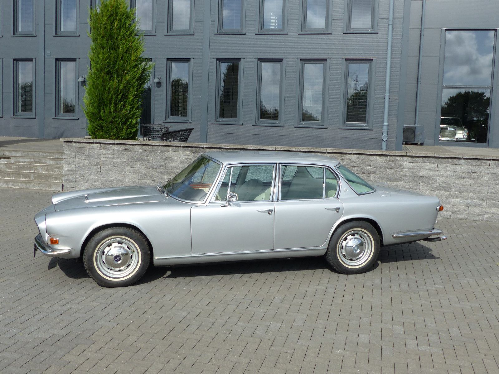 Fahrzeugabbildung Maserati Quattroporte 4200