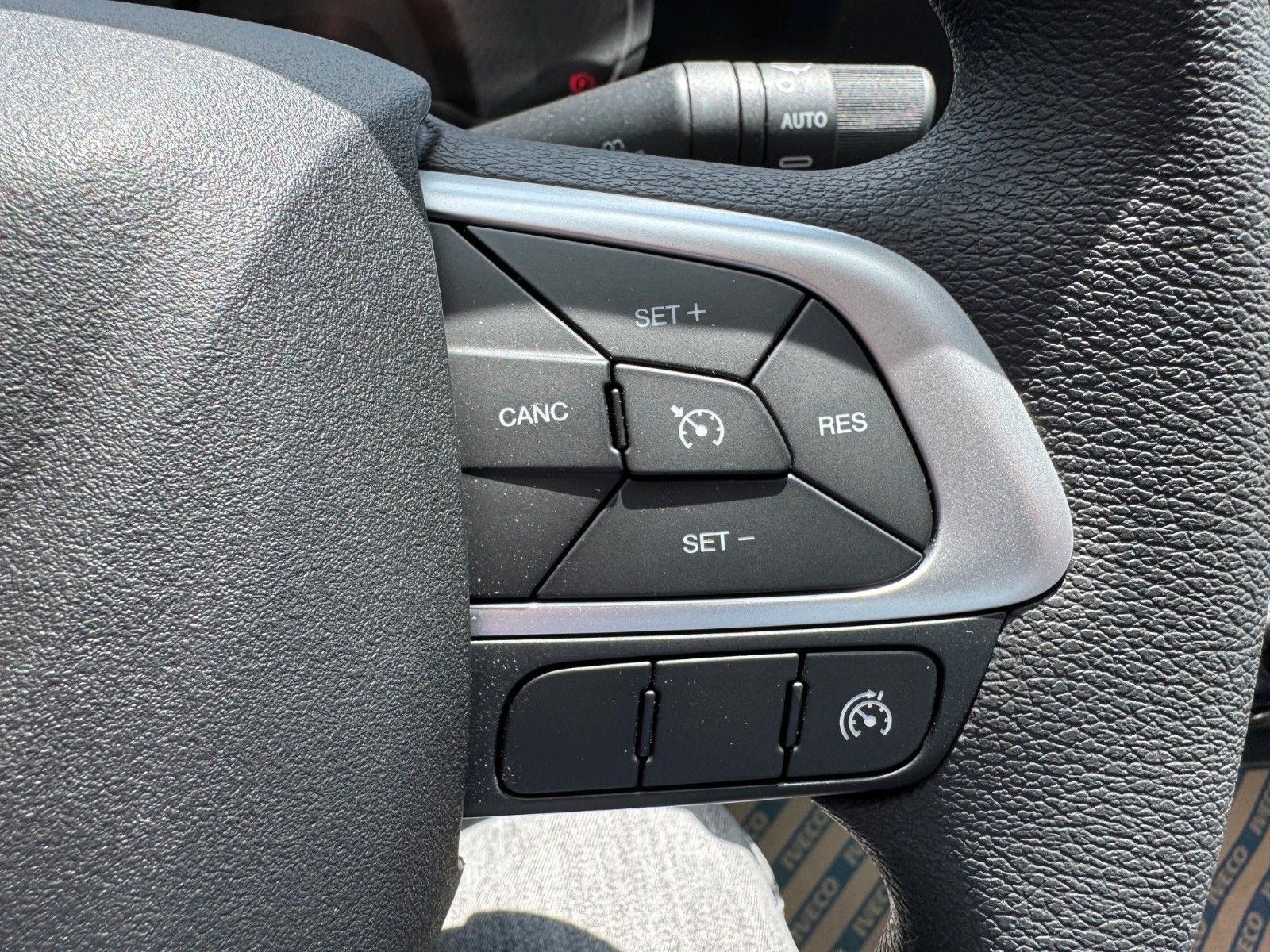 Fahrzeugabbildung Iveco Daily 70C18 3.0L *R4.100mm*AHK*Luft*Sperre*
