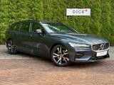 Volvo V60 D4 Aut. R Design LED+NAV+AHK+SHZ+PANO+360°+ - Volvo mit Diesel-Antrieb