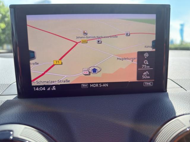 Audi Q2 Sport 2.0l TFSI quattro S-LINE+NAV+GRA+PDC
