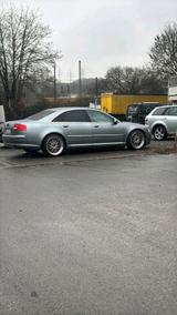 Audi A8 d3 4,2l V8 Facelift quattro - Audi A8 D2 mit Benzin-Antrieb