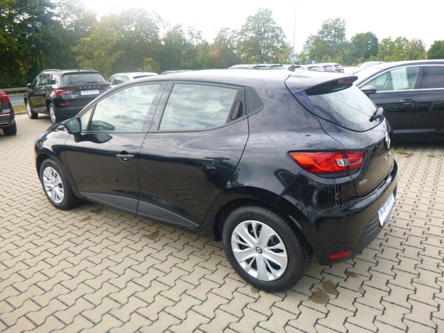 Fahrzeugabbildung Renault Clio IV Life >Navigation<