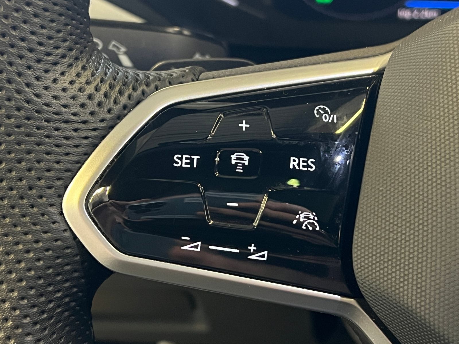 Fahrzeugabbildung Volkswagen Arteon Shooting Brake R-Line 2.0 TDI DSG 4Motion