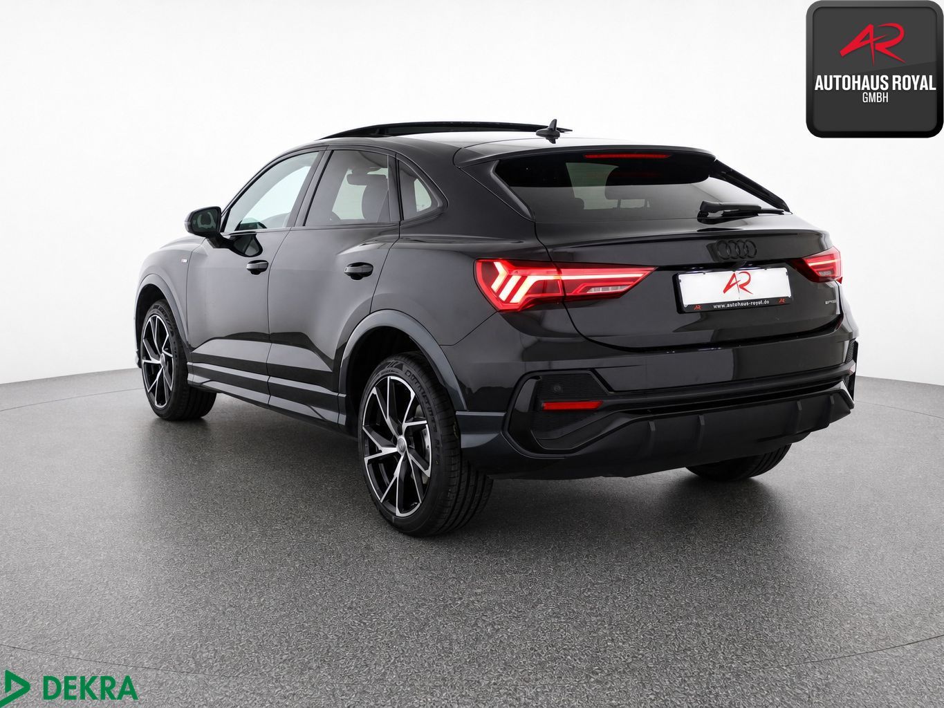 Audi Q3 Sportback 45 TFSI qu 3x S LINE MATRIX,SONOS foto 3