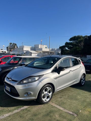 Ford Fiesta 1.4 5 porte Bz.- GPL Titanium