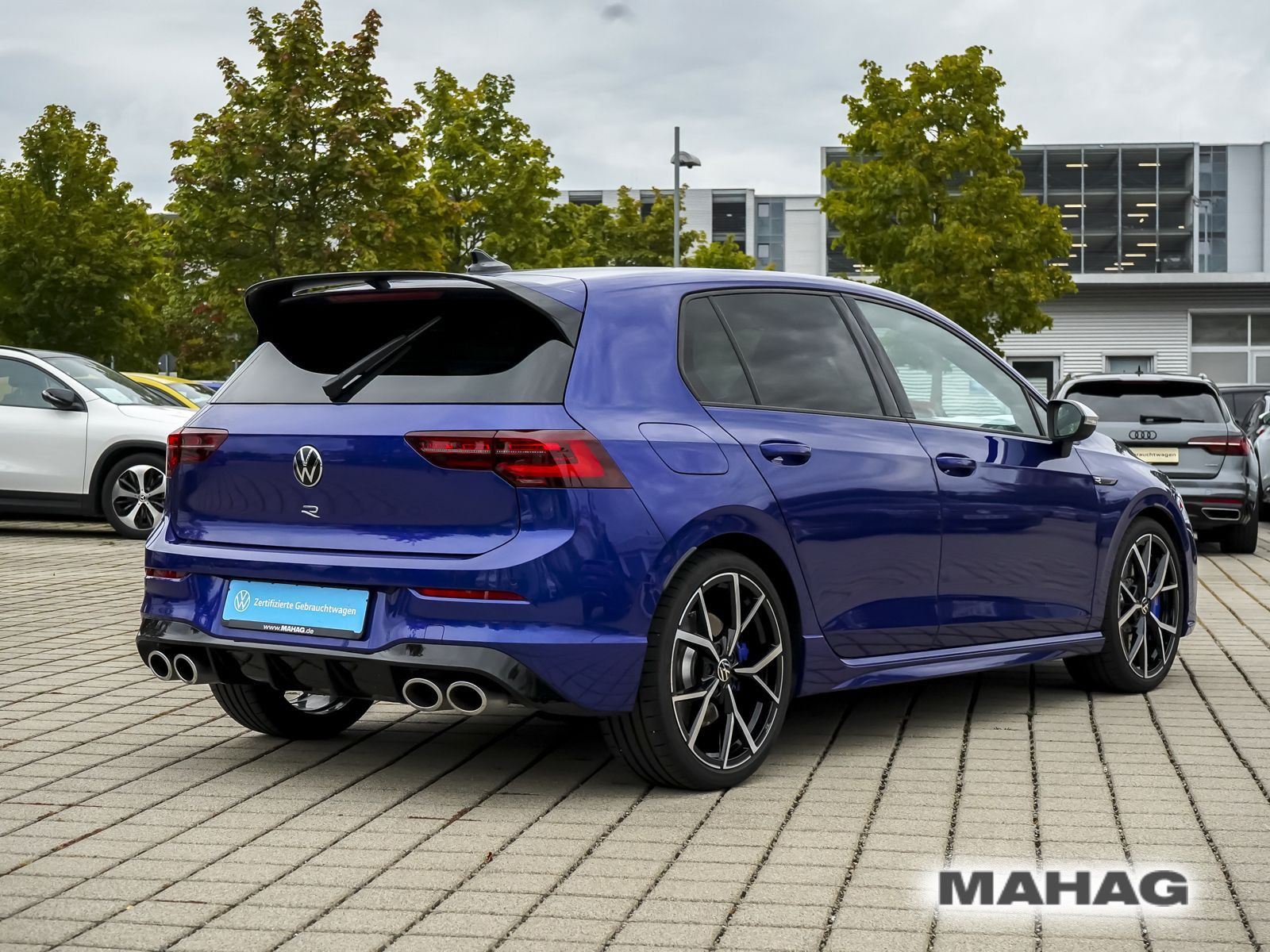 Volkswagen Golf VIII R 2.0 TSI 4MOT IQ.Light IQ.Drive Navi foto 6