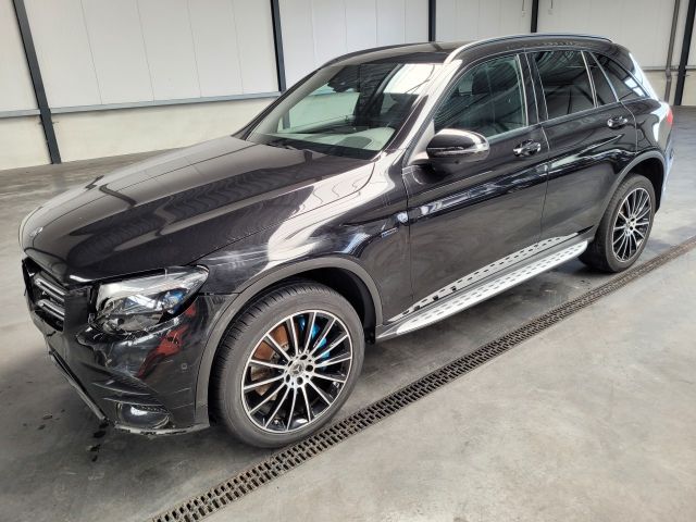 Mercedes-Benz GLC 350e 155-KW Automatik 4-MATIC AMG Panorama